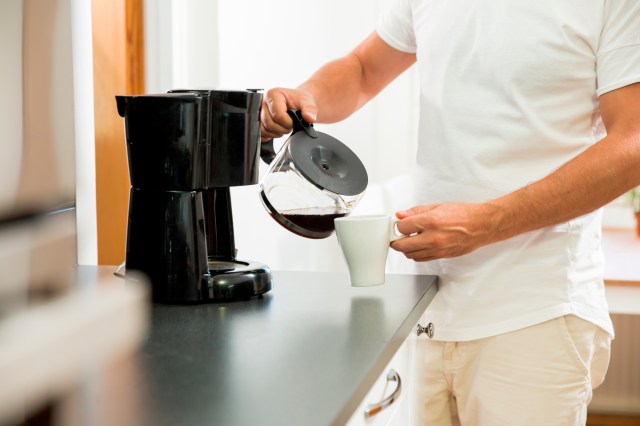 A Comprehensive Comparison of the Top Coffee Makers in the Market